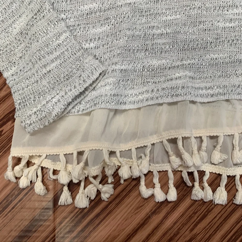Lush by Anthropologie, Lightweight Knit Crop Top with Tassel Hem, Large - Picture 6 of 8